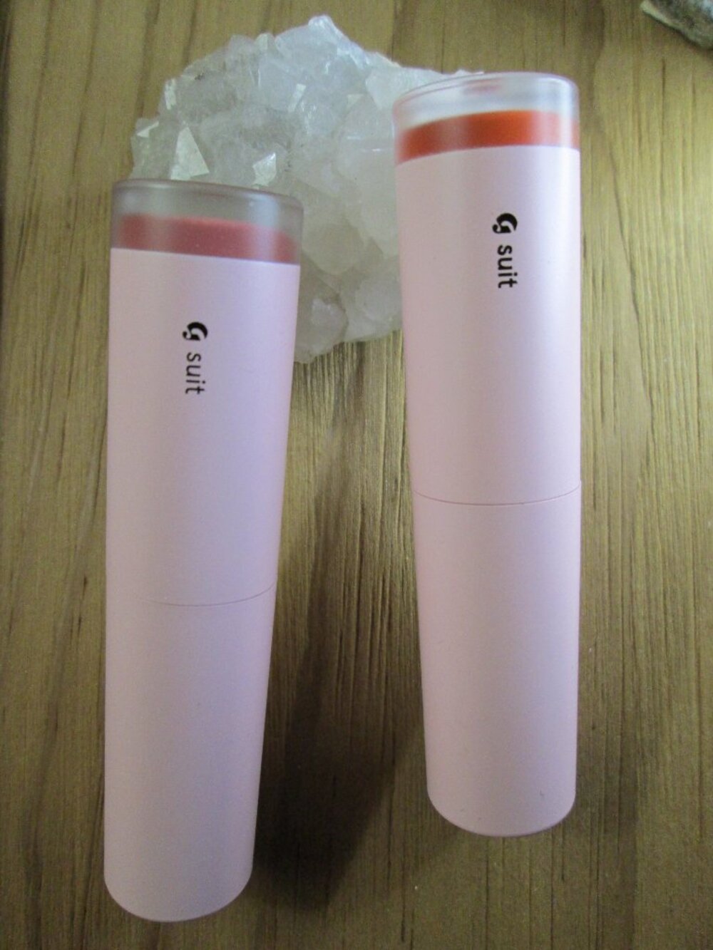Glossier Duo g suit lip crèmes in Strike and Curve
